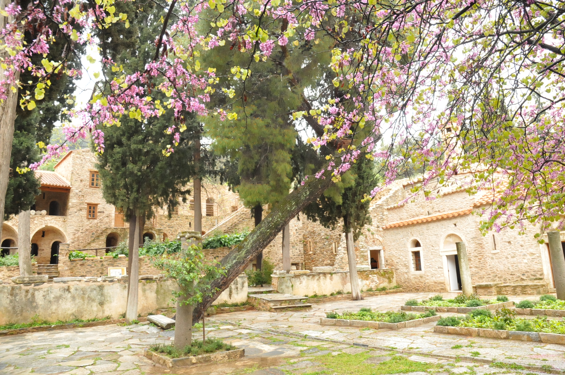 монастырь Кесарьяни